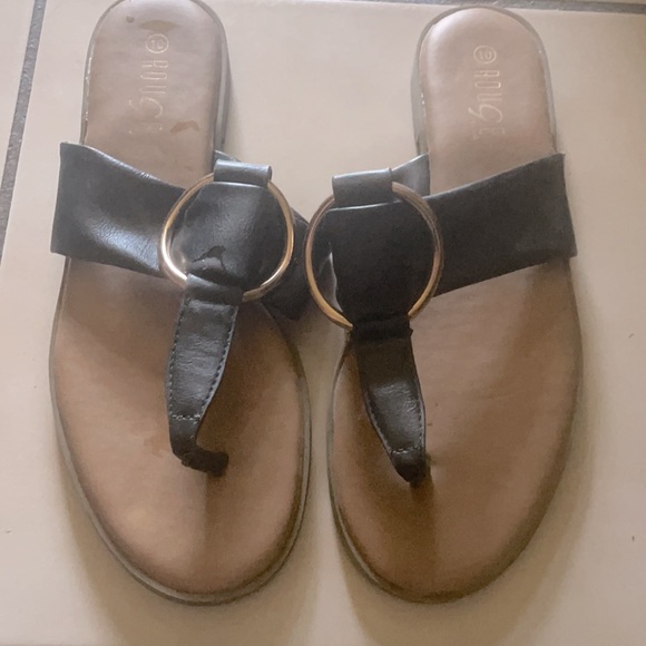 Cozy Black/Gold Sandals - Picture 2 of 3